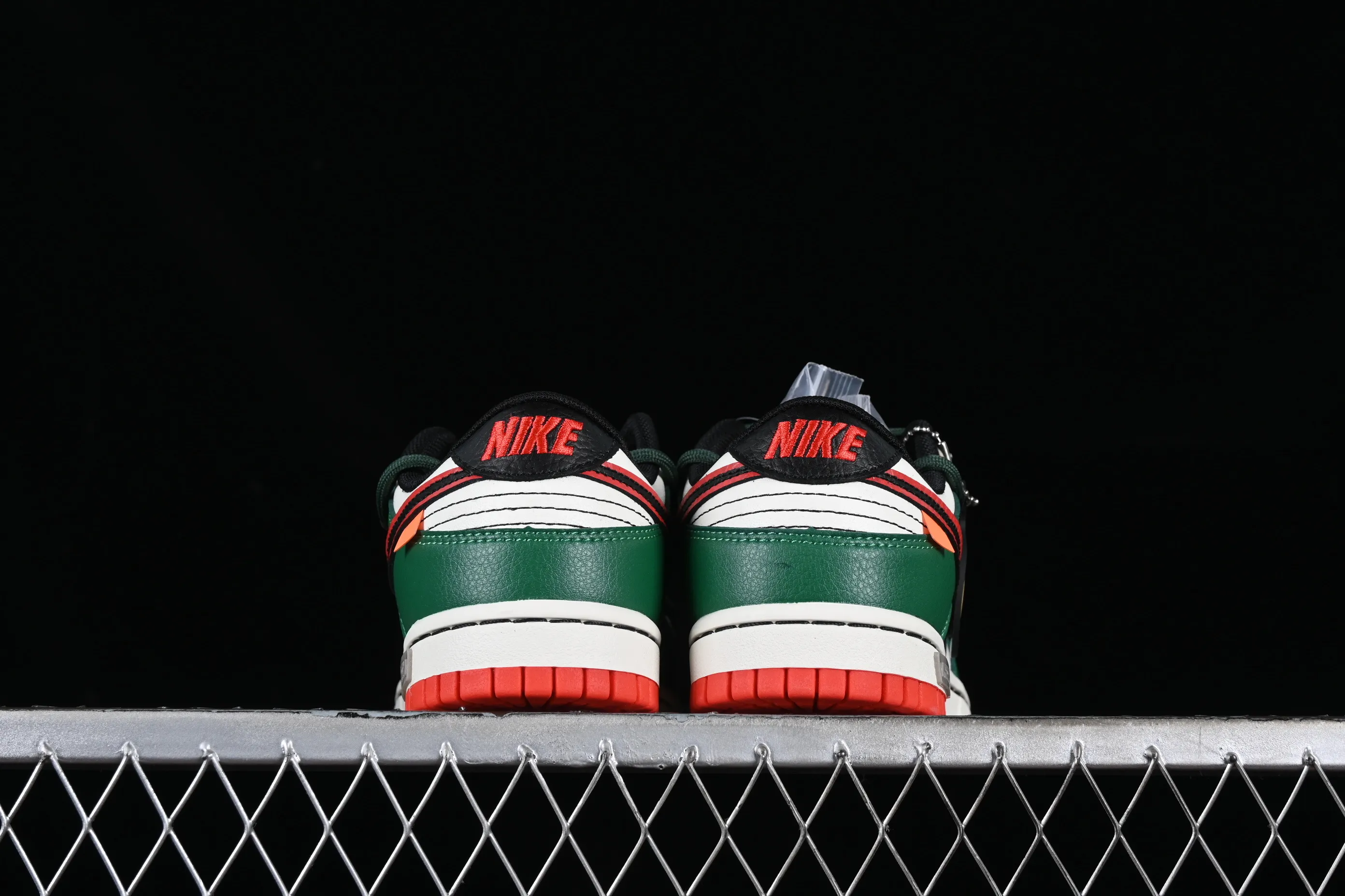 All Categories Nk SB Dunk Series Nk SB Dunk Low Low-top sneakers NBA x Nk Dunk Low Panda Prank Retro cordon 2.0 SB strap low-top casual sneakers DD3363-100